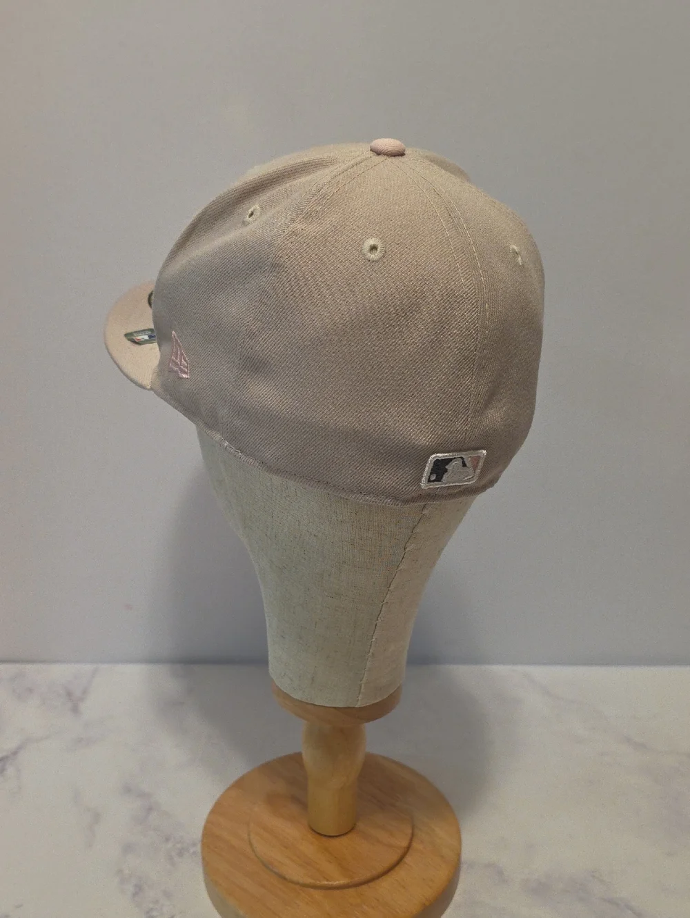 New Era  Beige Baseball Cap with Pink NY Logo & Red Rose Patch